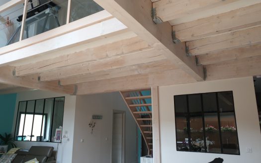 VENDU EN MOINS DE 15 JOURS ! Maison – Loft  - 7 pièces –     210 m2 – 10 mn de Colmar