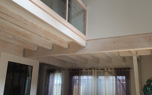 VENDU EN MOINS DE 15 JOURS ! Maison – Loft  - 7 pièces –     210 m2 – 10 mn de Colmar